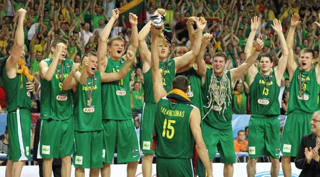 Lietuvas U-19 izlase pirmo reizi kļūst par pasaules čempioniem